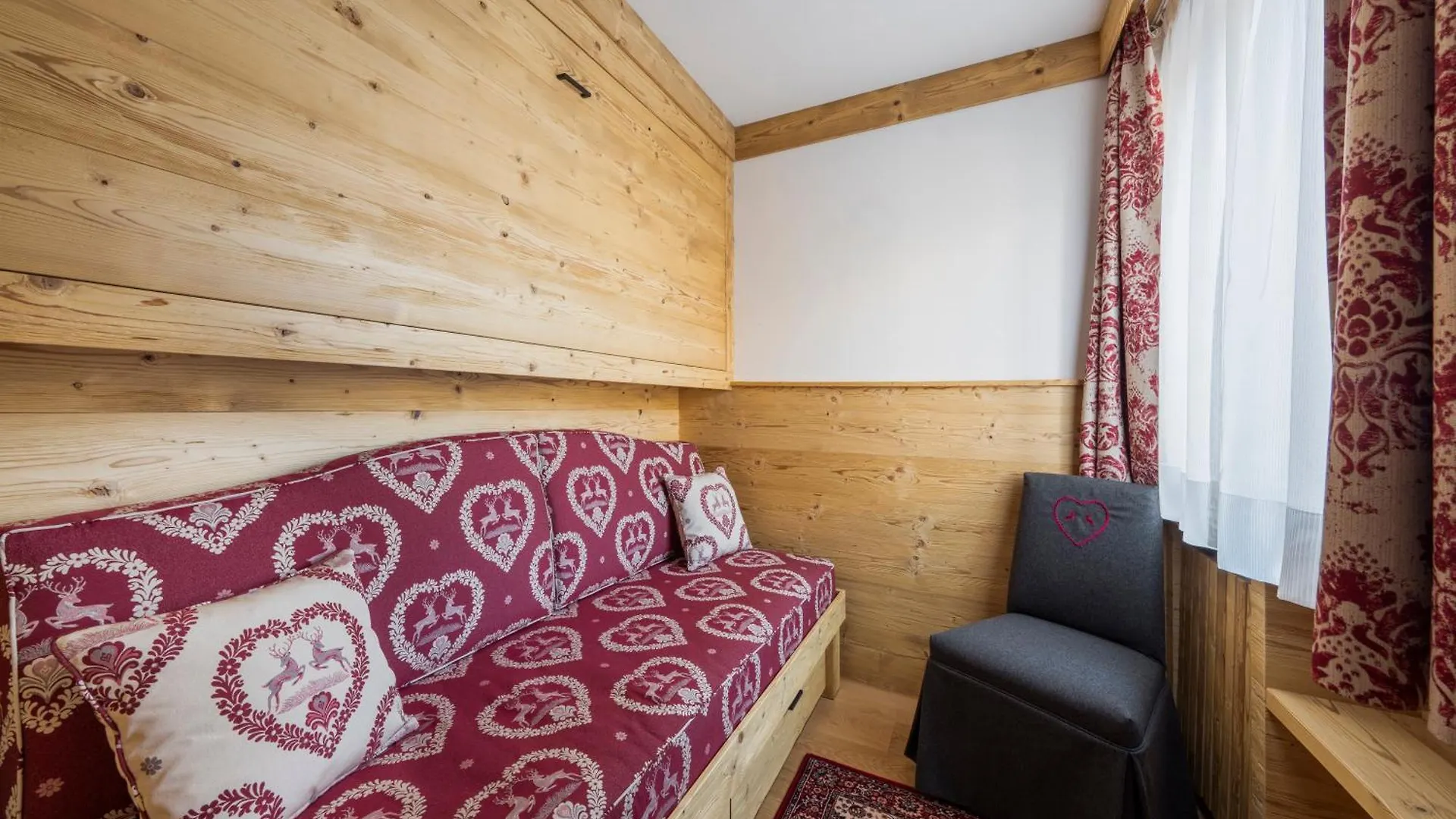 Hotel Columbia & Spa Cortina d'Ampezzo 3*,  Italy