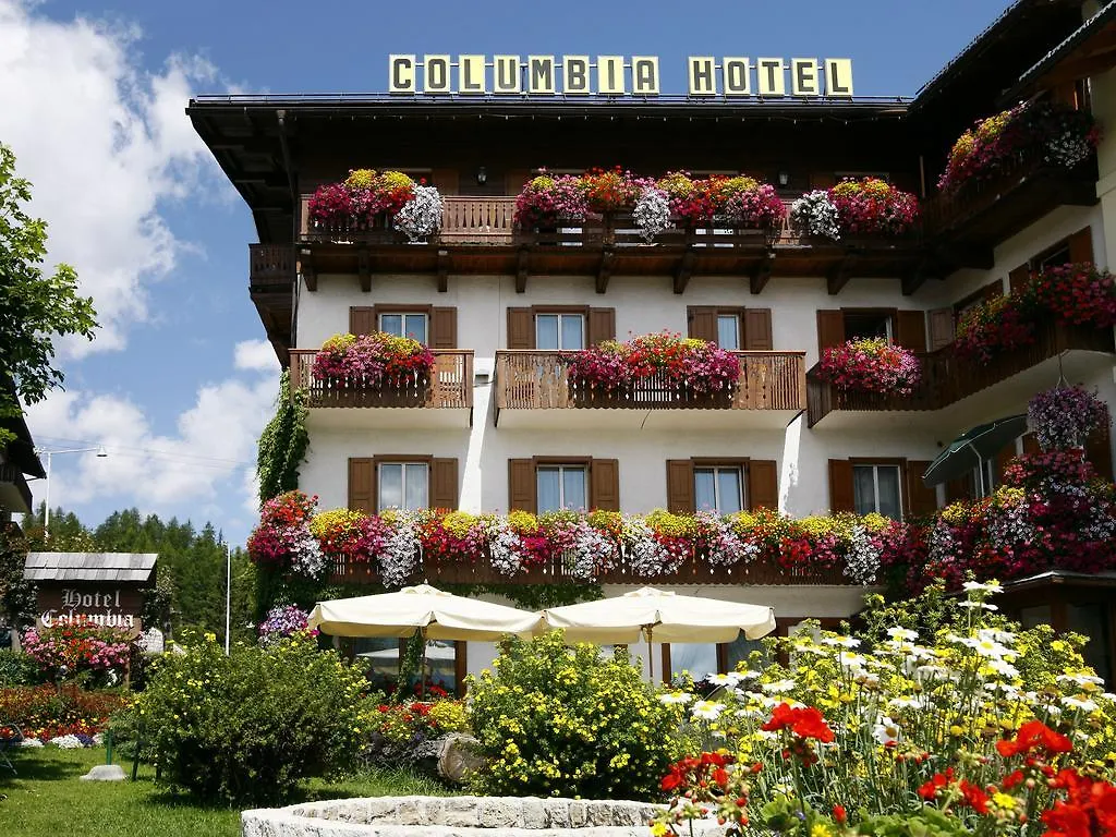 קורטינה ד'אמפזו Hotel Columbia & Spa