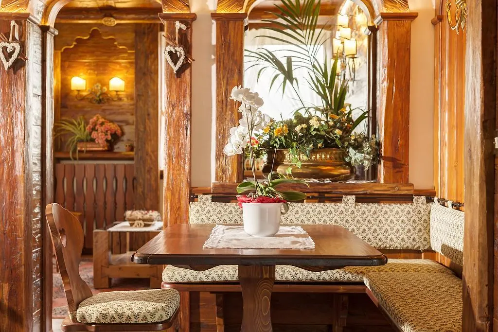 קורטינה ד'אמפזו Hotel Columbia & Spa