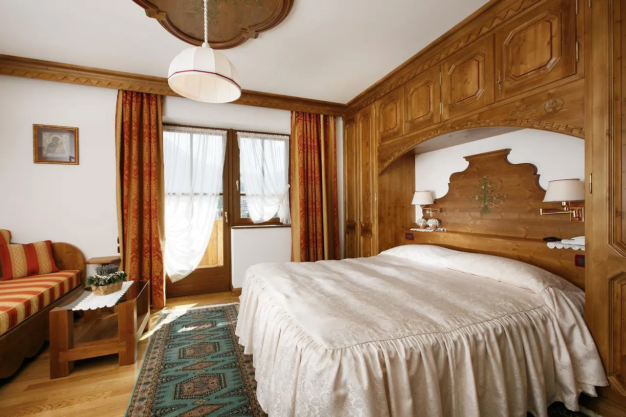 קורטינה ד'אמפזו Hotel Columbia & Spa 3*, קורטינה ד'אמפזו איטליה