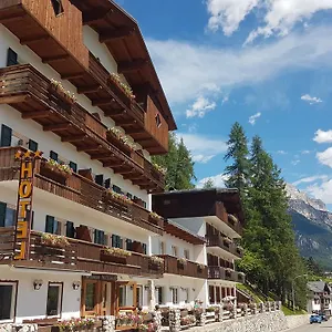 Hotel Des Alpes