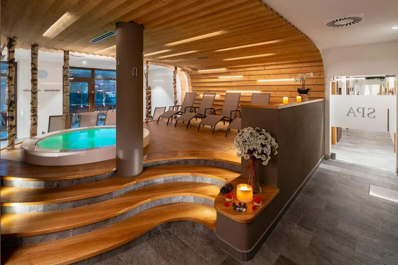 Hotel Columbia & Spa コルティーナ・ダンペッツォ