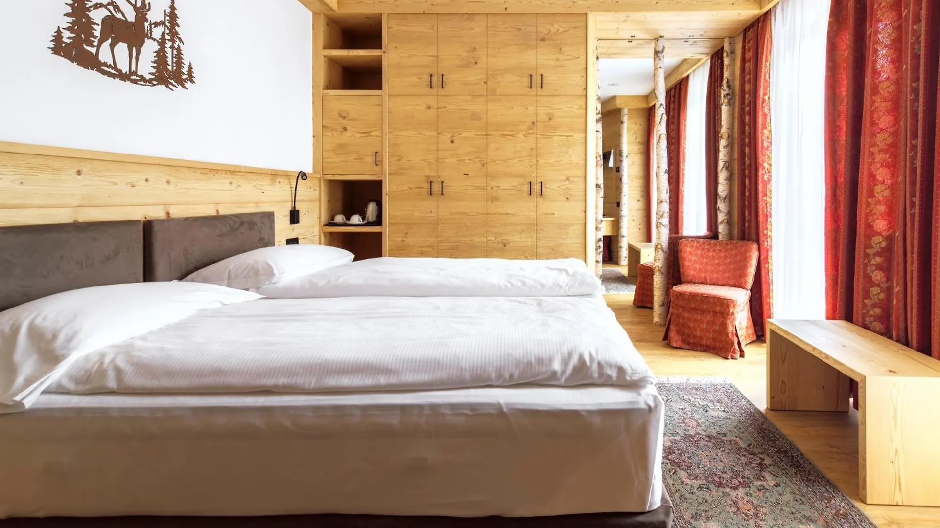 Hotel Columbia & Spa Cortina d'Ampezzo 3*,