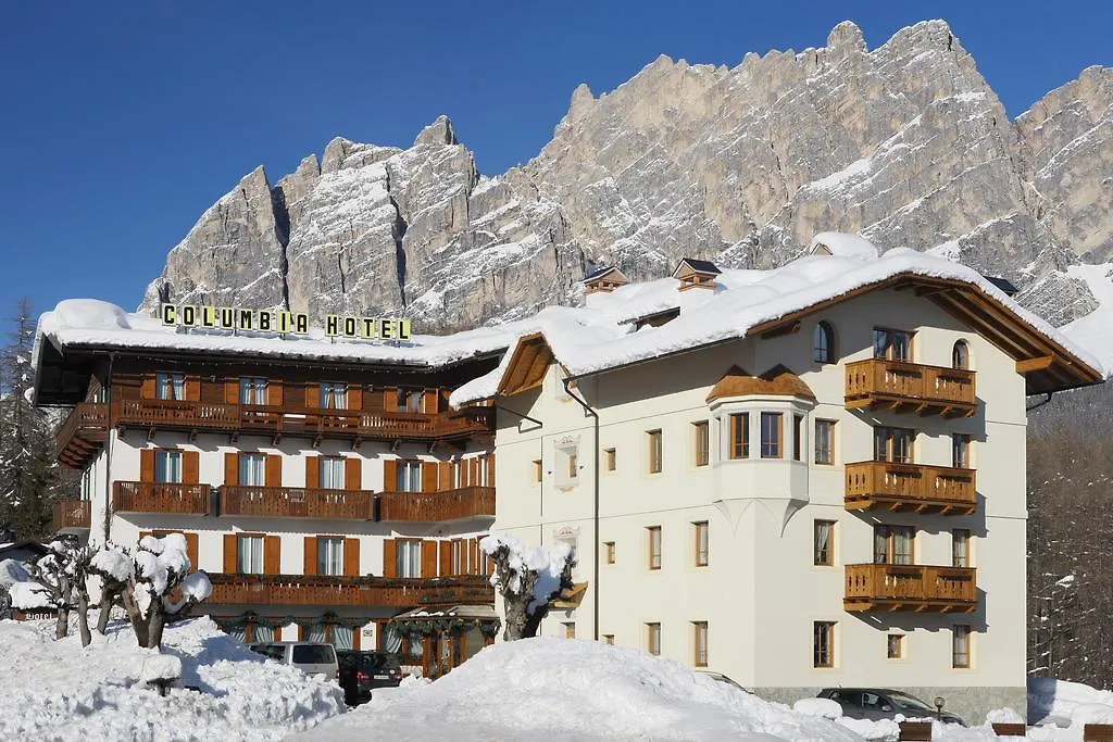 Hotel Columbia & Spa Cortina d'Ampezzo 3*,