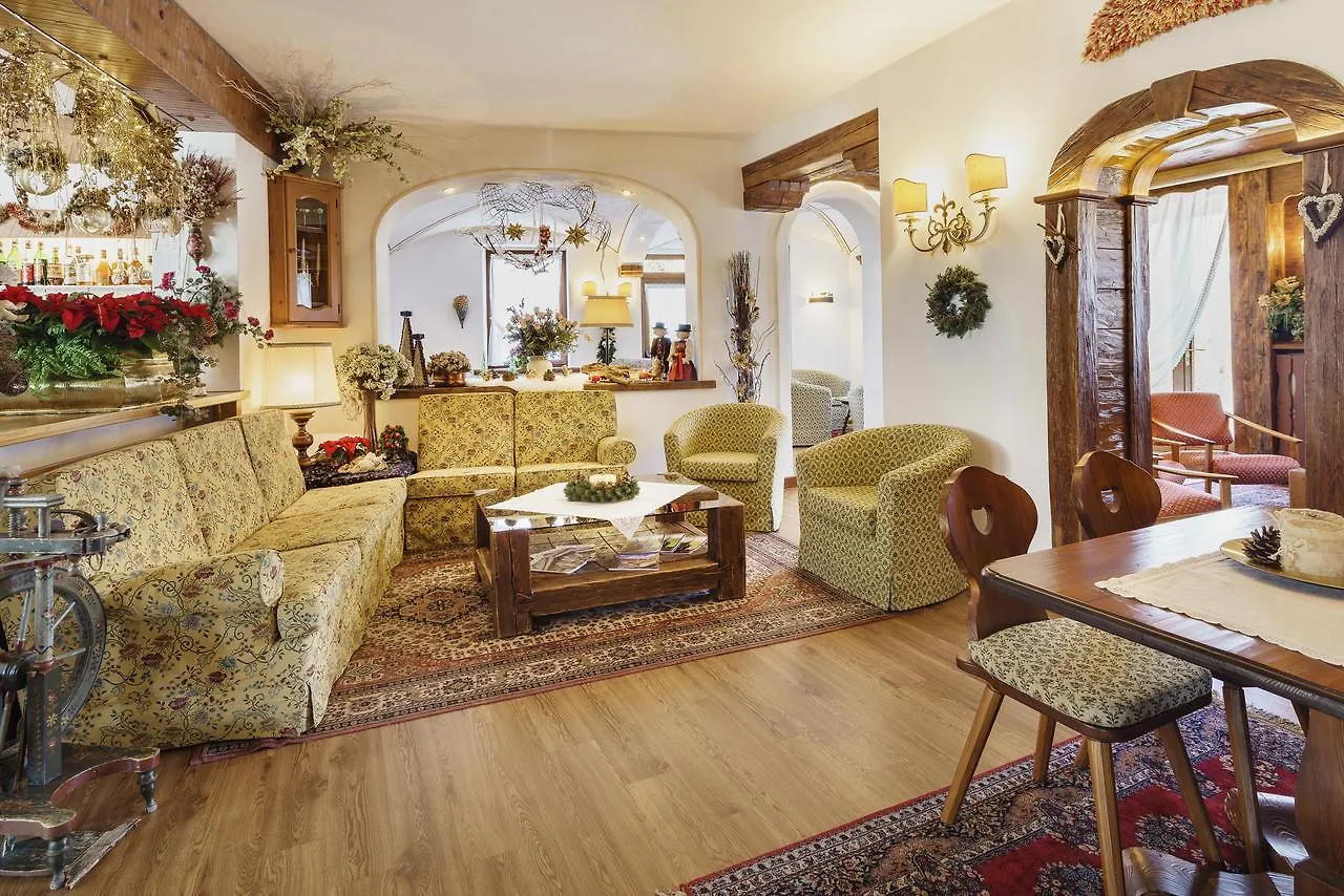Hotel Columbia & Spa Cortina d'Ampezzo 3*,  Italy